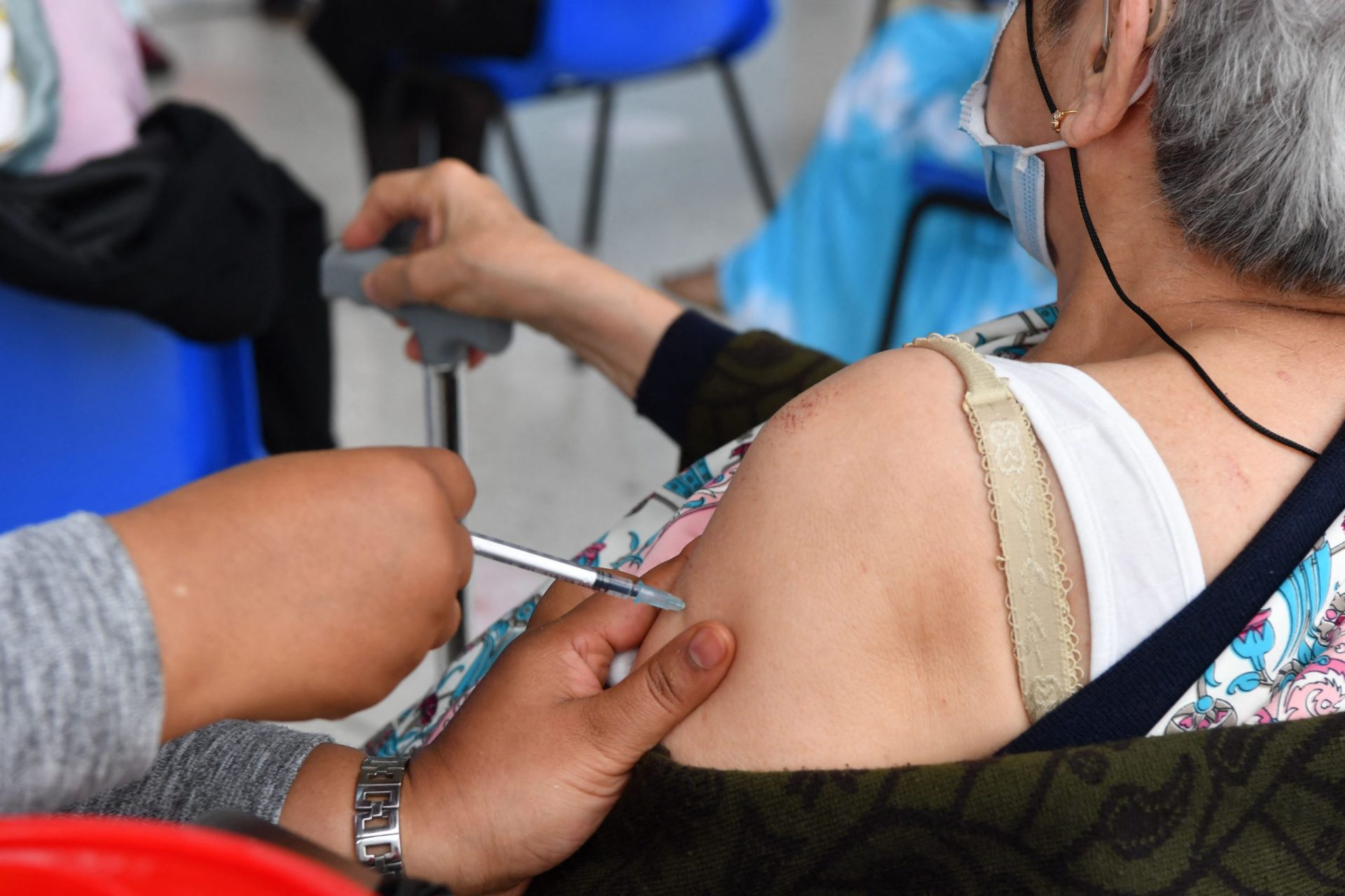 Um quarto da população portuguesa já recebeu pelo menos uma dose da vacina contra a covid-19