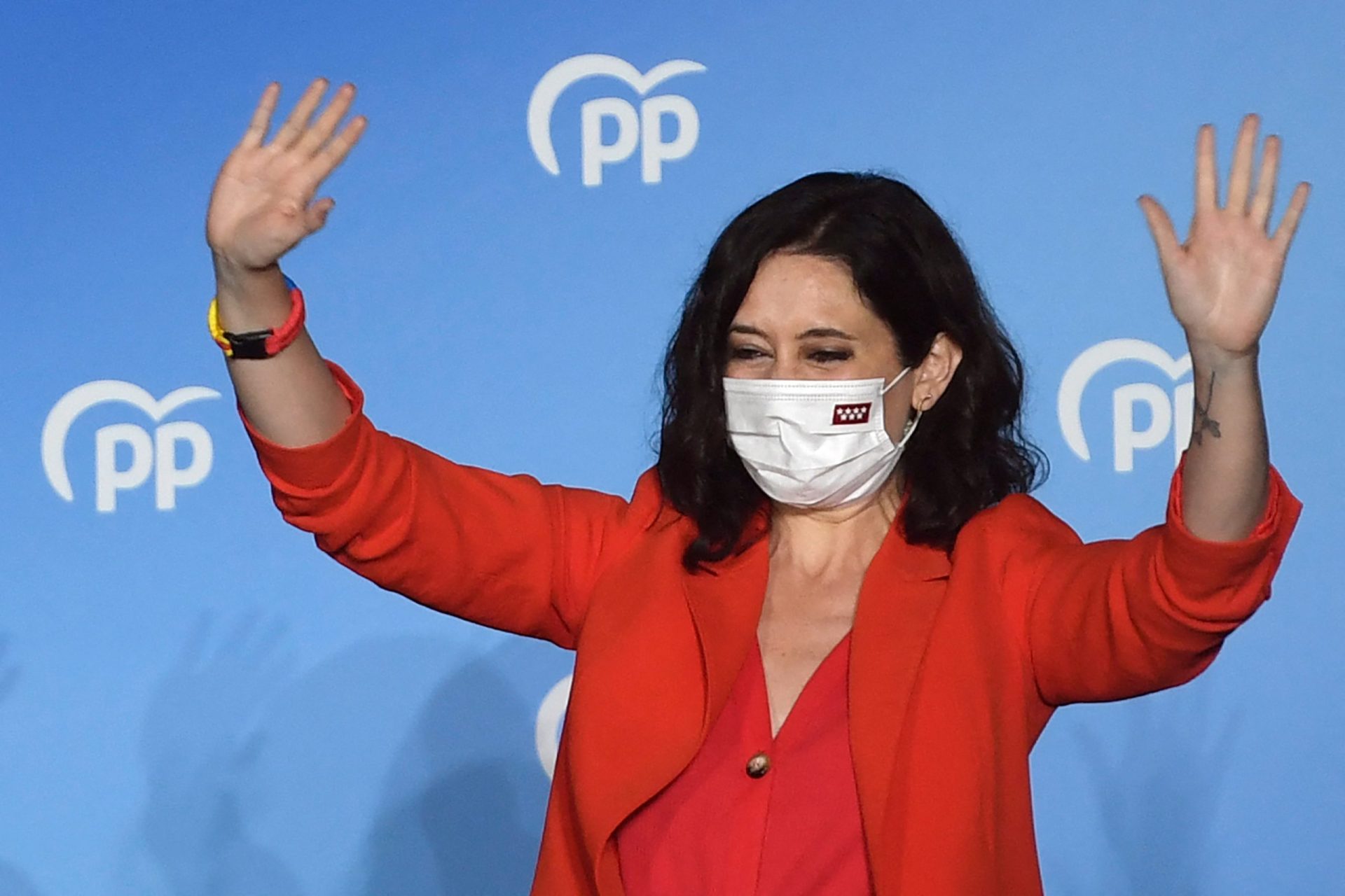 É oficial: Isabel Díaz Ayuso venceu em Madrid, mas precisa do VOX para ter maioria absoluta