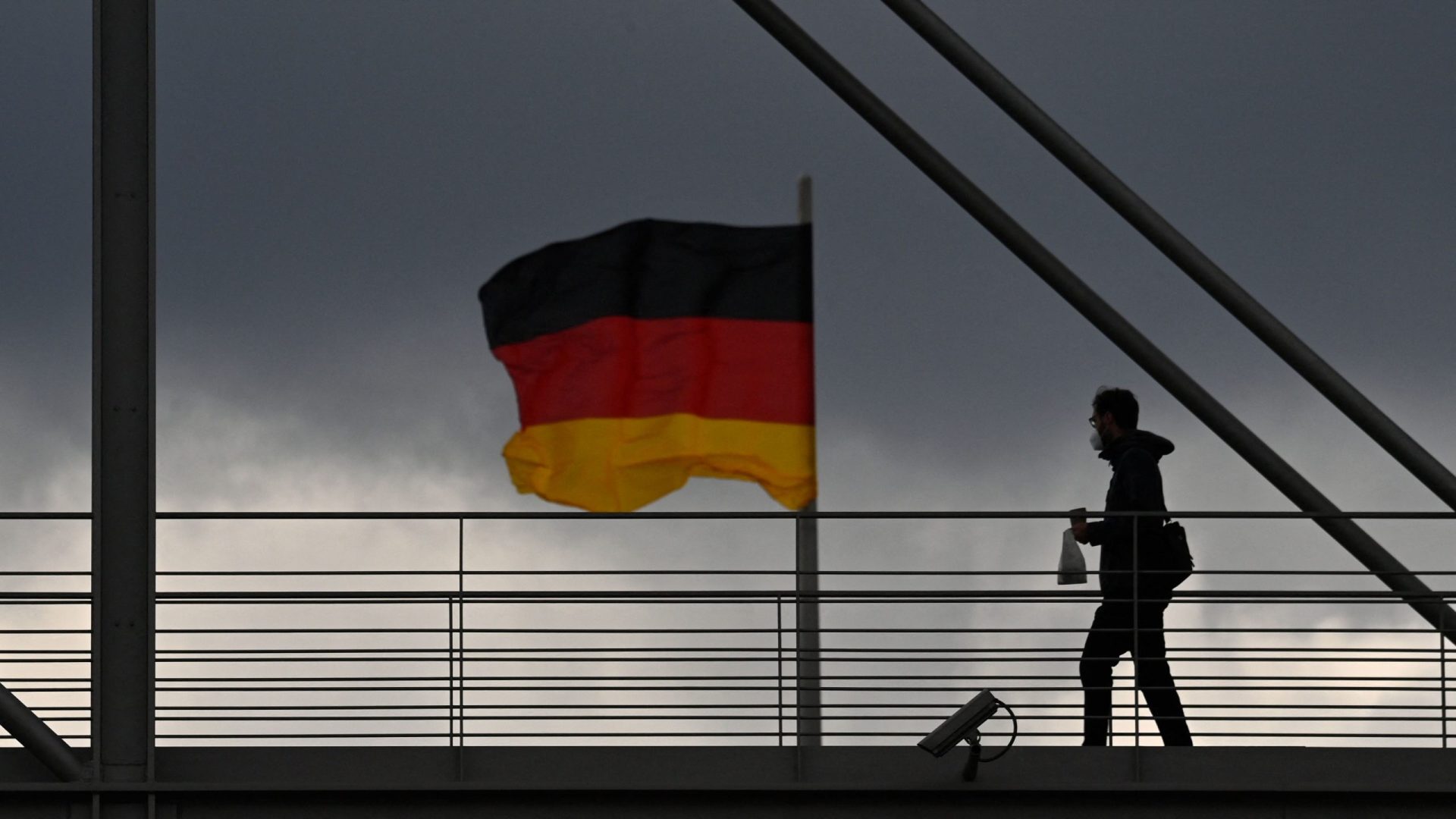 Governo alemão proíbe organização humanitária muçulmana por alegado apoio a terrorismo