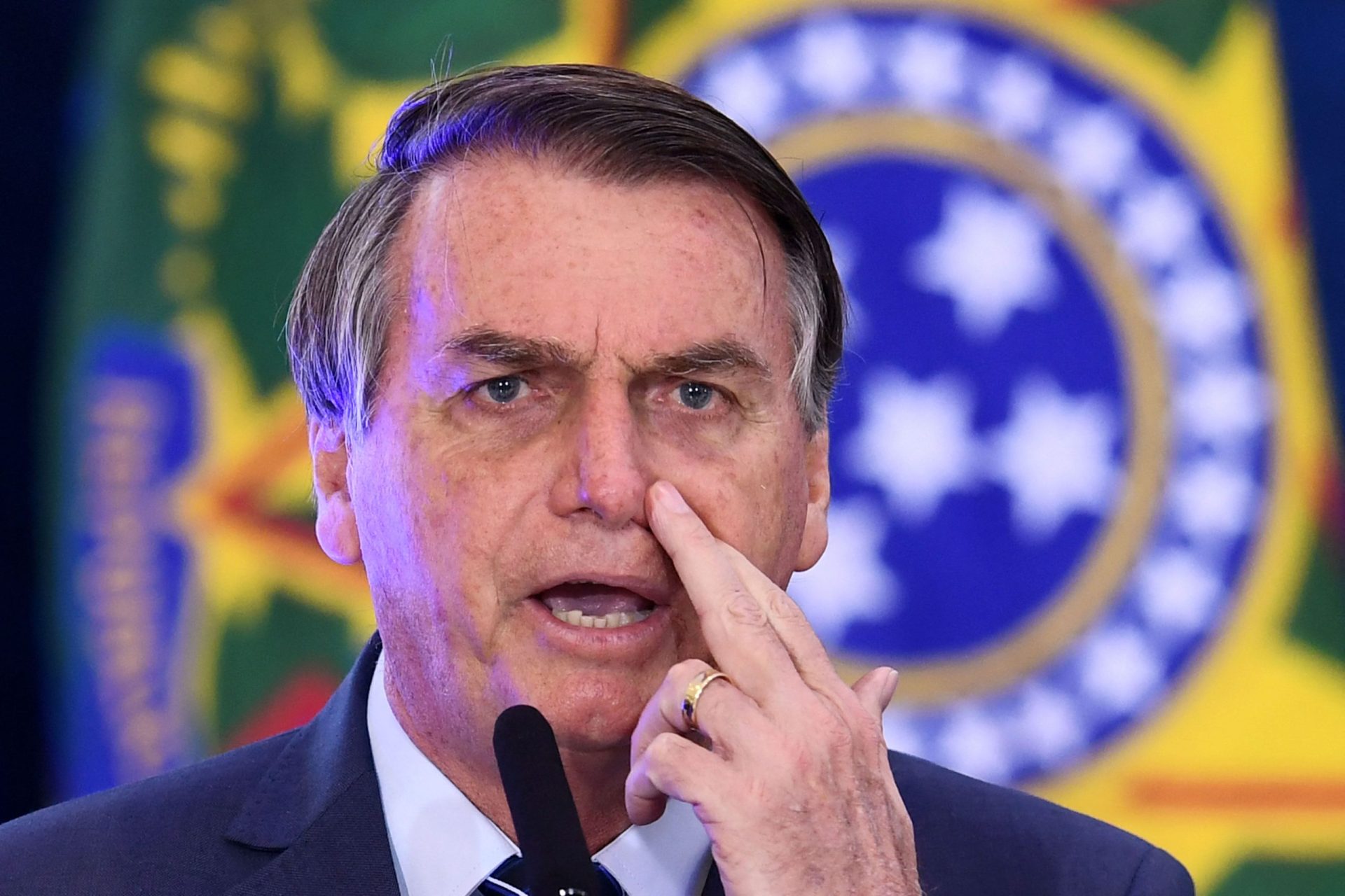 Bolsonaro chama “canalha” a quem é contra “tratamento precoce” da covid-19 e insinua que vírus nasceu “em laboratório”