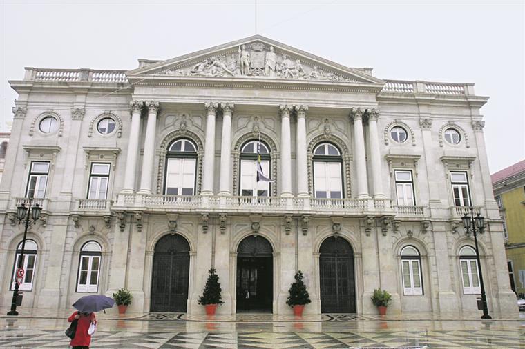 Câmara de Lisboa proíbe instalação de ecrãs no espaço público durante o Euro’2020