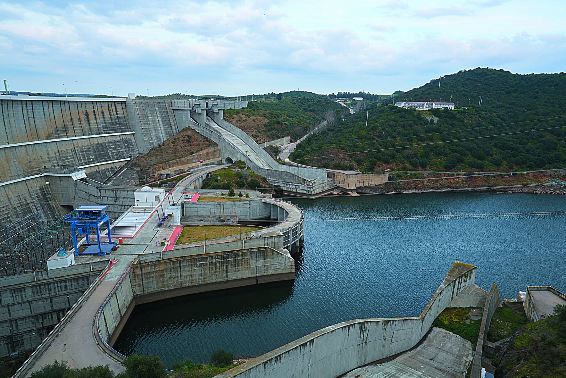 Venda de barragens: Discussão sem fim à vista