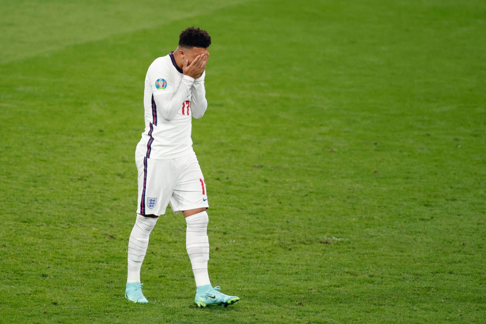 Jogadores de Inglaterra que falharam grandes penalidades vítimas de comentários racistas após final do Euro’2020