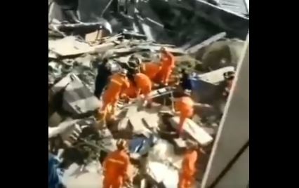 Colapso de hotel na China faz pelo menos um morto e vários desaparecidos
