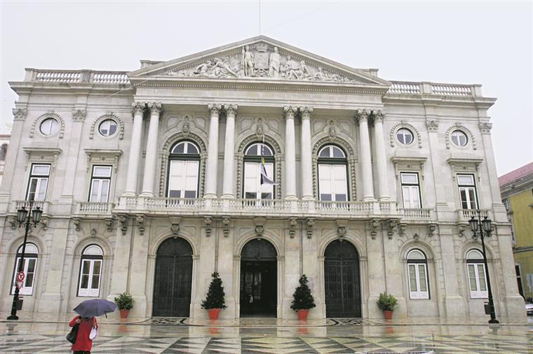 Câmara de Lisboa. Aprovada exoneração do responsável da proteção de dados