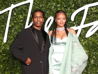 Rihanna e A$AP Rocky continuam ‘derretidos’ um com o outro