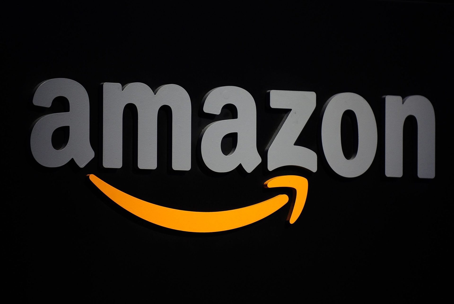 Amazon condenada a pagar 746 milhões no Luxemburgo por não respeitar proteção de dados da UE
