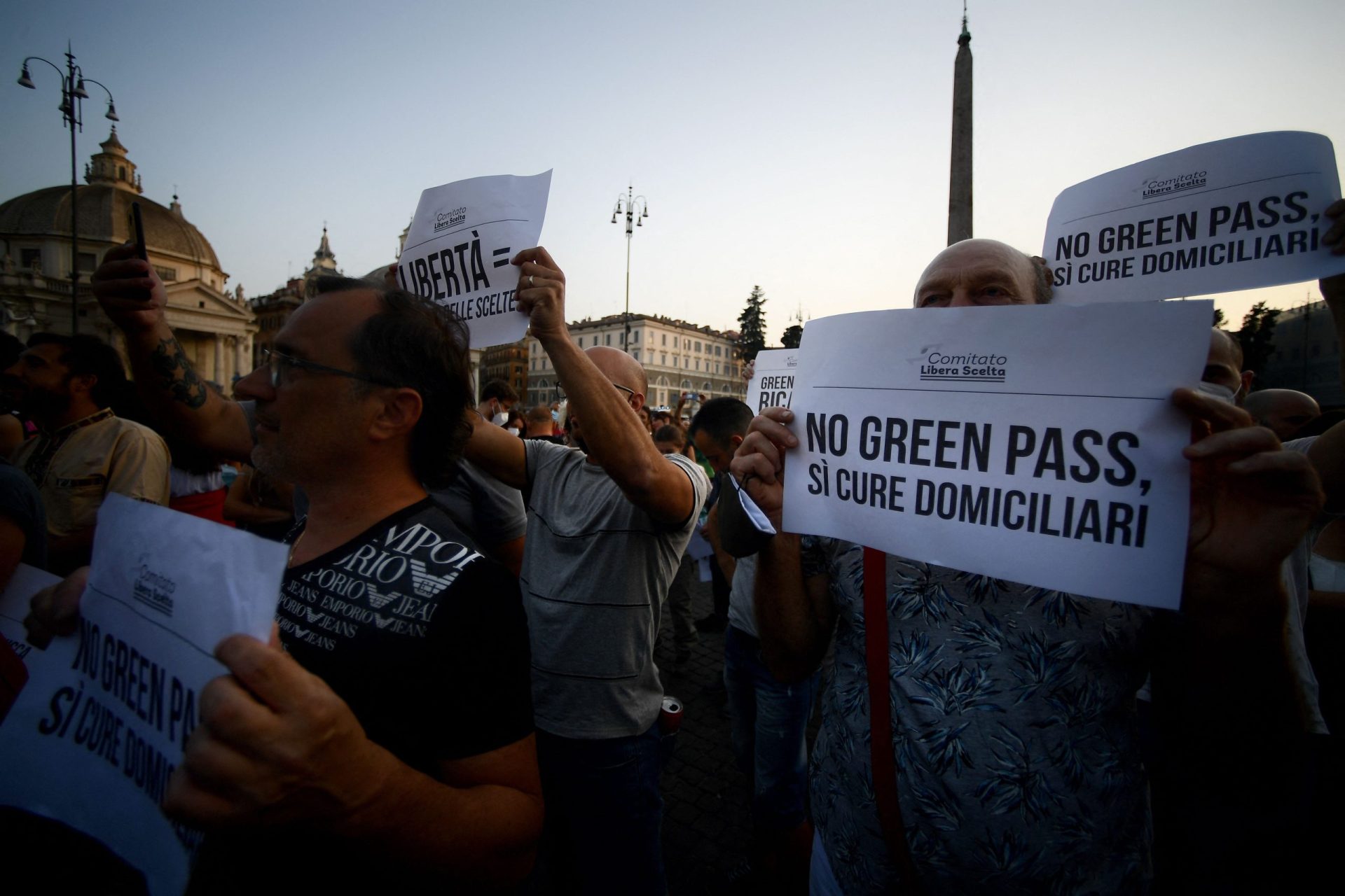 Passe verde provoca caos no parlamento italiano
