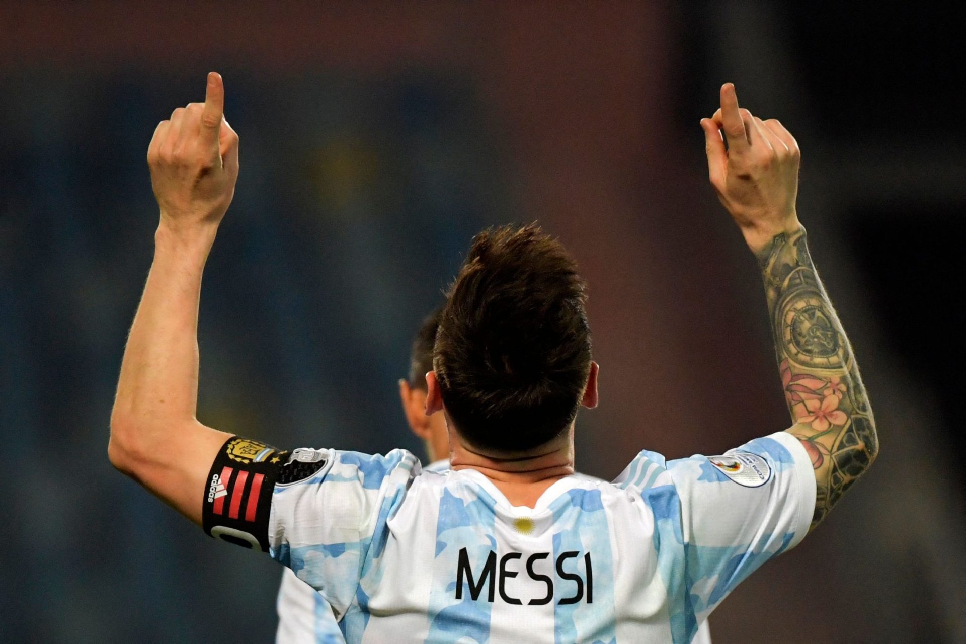 Messi está livre, 7 mil dias depois