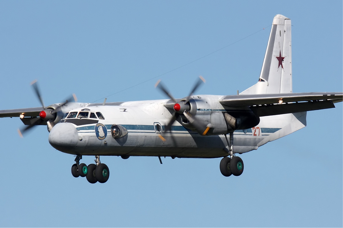 Avião russo com 28 pessoas a bordo despenhou-se no mar
