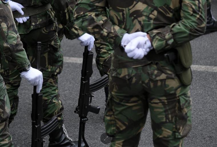 Aprovado decreto-lei que permite ingresso nos quadros das Forças Armadas a militares feridos em serviço