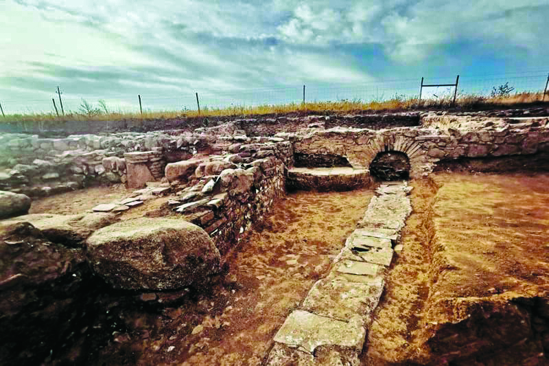 Villa romana descoberta em Évora trava ferrovia