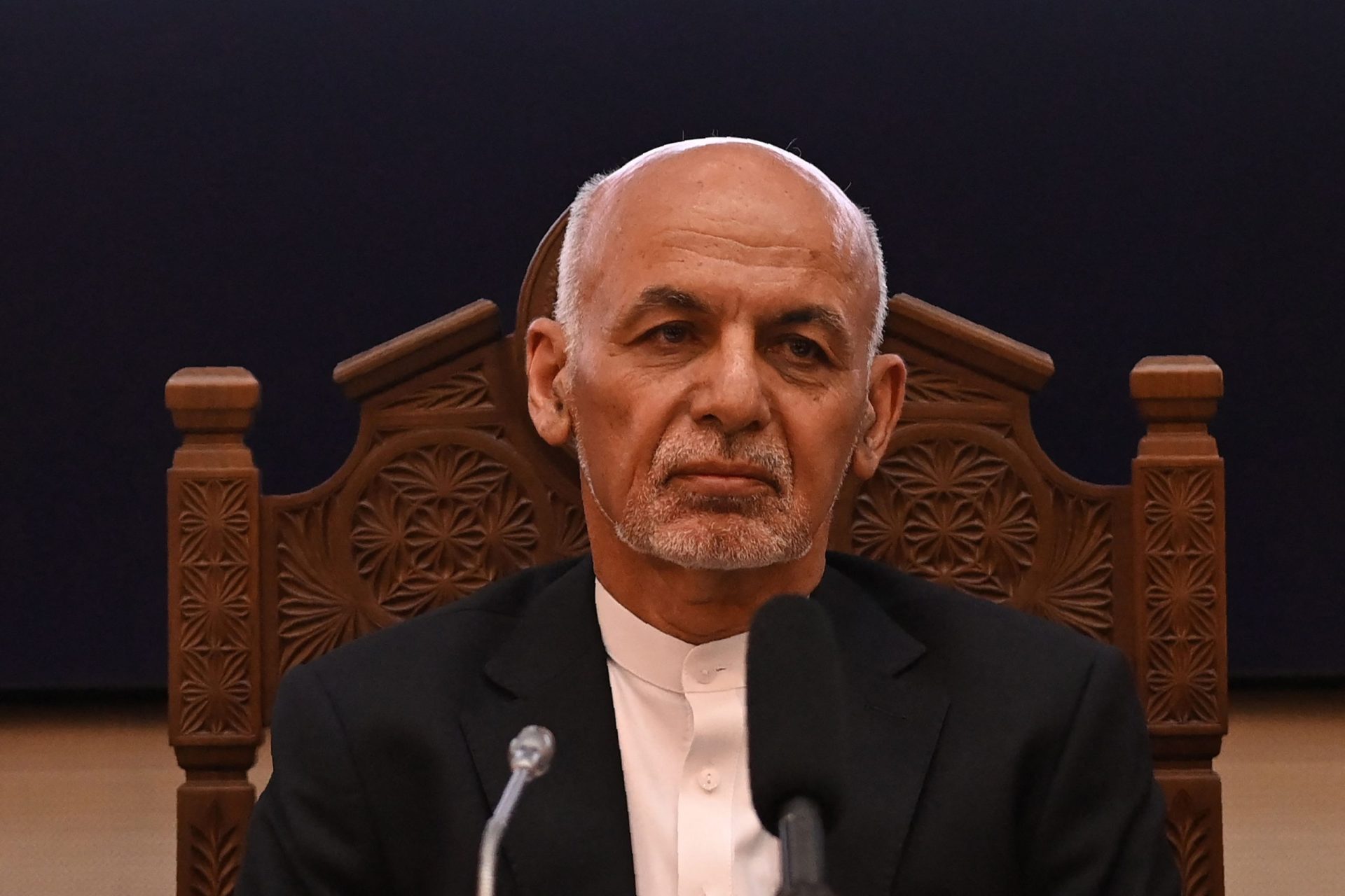 Ex-presidente do Afeganistão disse que está &#8220;em negociações para voltar&#8221; para o país