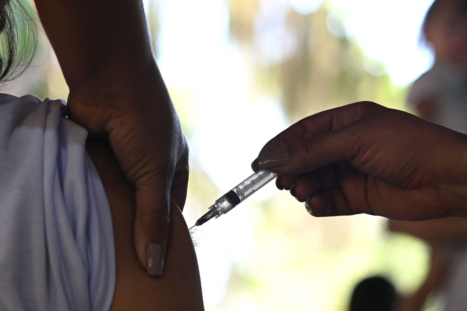 Cerca de 20 mil utentes vacinados durante a manhã deste domingo