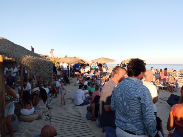Polícia Marítima interrompe evento ilegal com 300 pessoas numa praia em Castro Marim