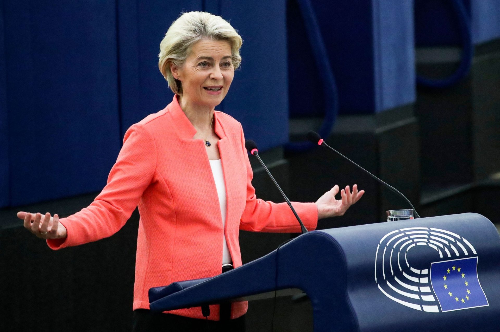 Ursula Von der Leyen anuncia investimento de 50 mil milhões para plano de saúde europeu