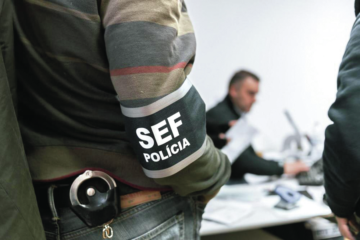 SEF detém em Portimão homem procurado pela Interpol