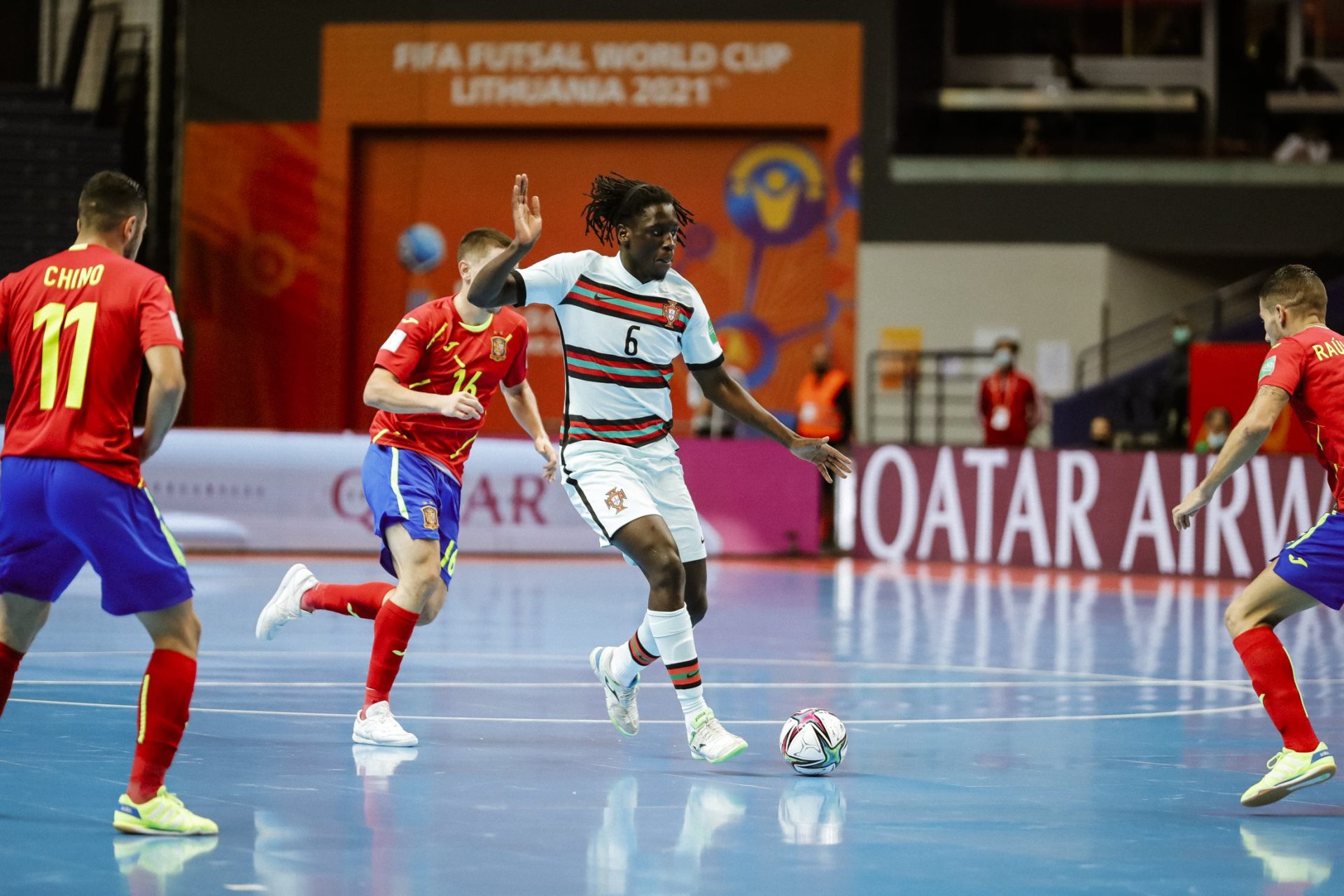 Portugal bate Espanha e apura-se para meias-finais do Mundial de Futsal