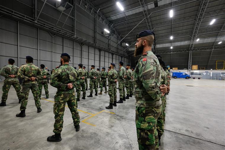 Onze militares portugueses destacados para o Kosovo para apoiar refugiados afegãos