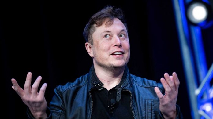 Elon Musk ultrapassa Jeff Bezos e volta a ser o homem mais rico do mundo