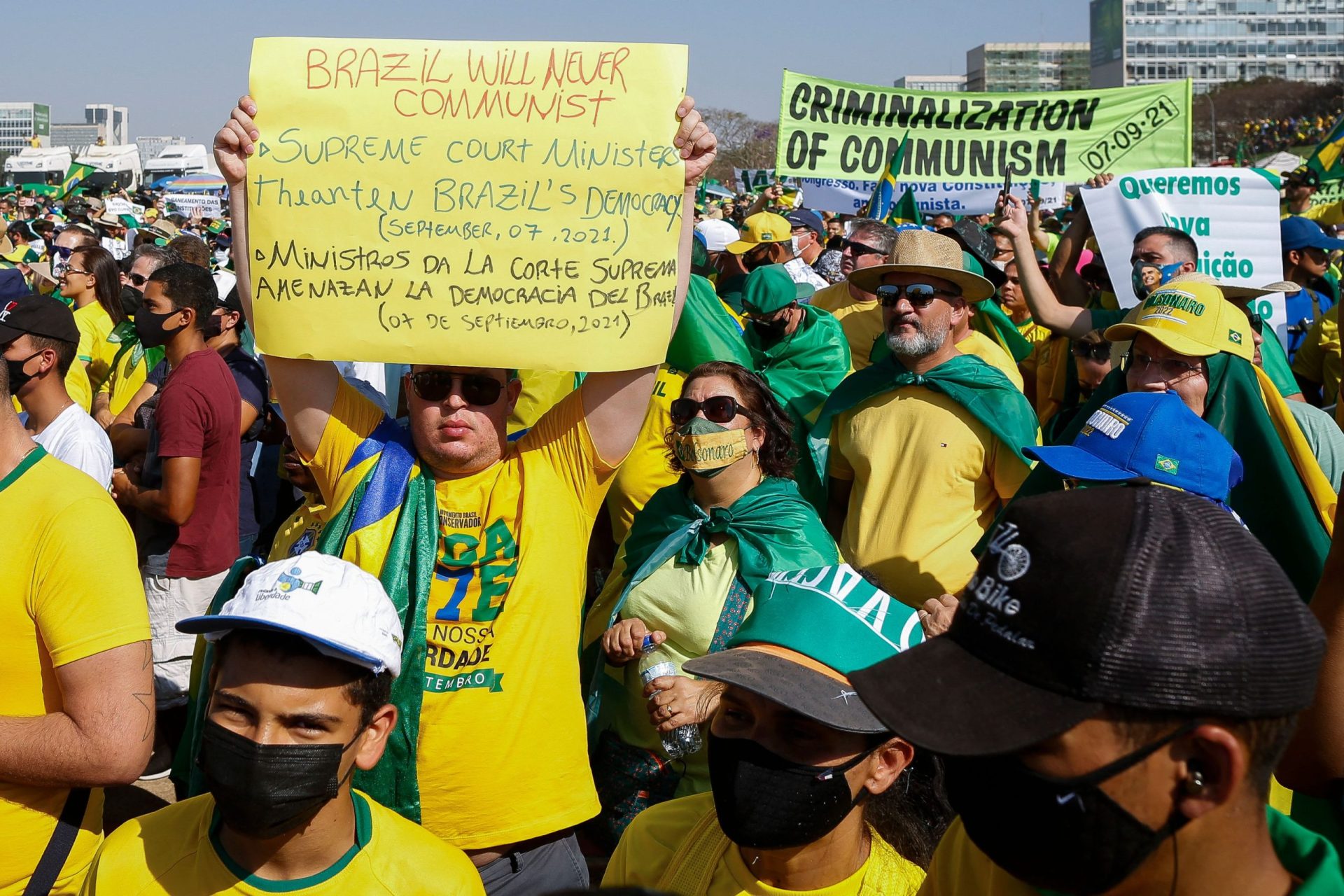 Bolsonaro ameaça juízes do Supremo Tribunal Federal no dia em que Brasil celebra Dia da Independência