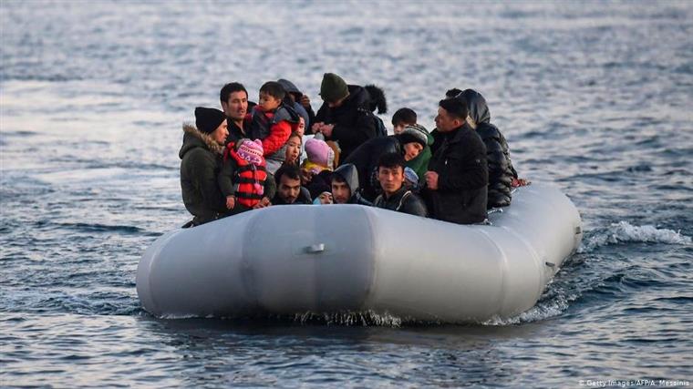Portugal recebeu esta quinta-feira 12 refugiados sírios oriundos da Turquia