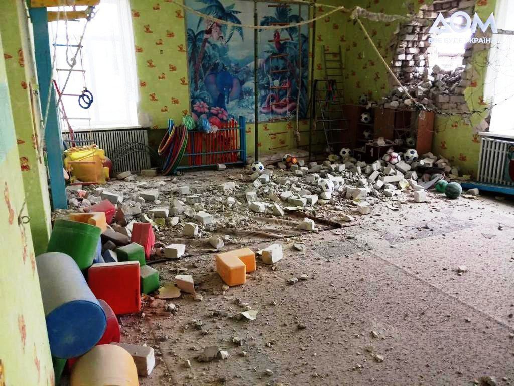 Três pessoas feridas nos bombardeamentos que atingiram jardim de infância no leste da Ucrânia
