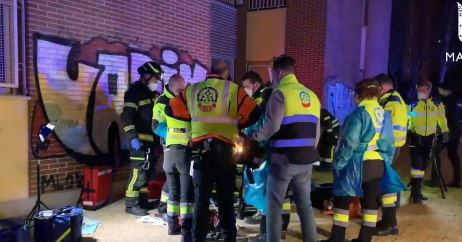 Assaltantes gravemente feridos após caírem de quinto andar de um prédio em Madrid