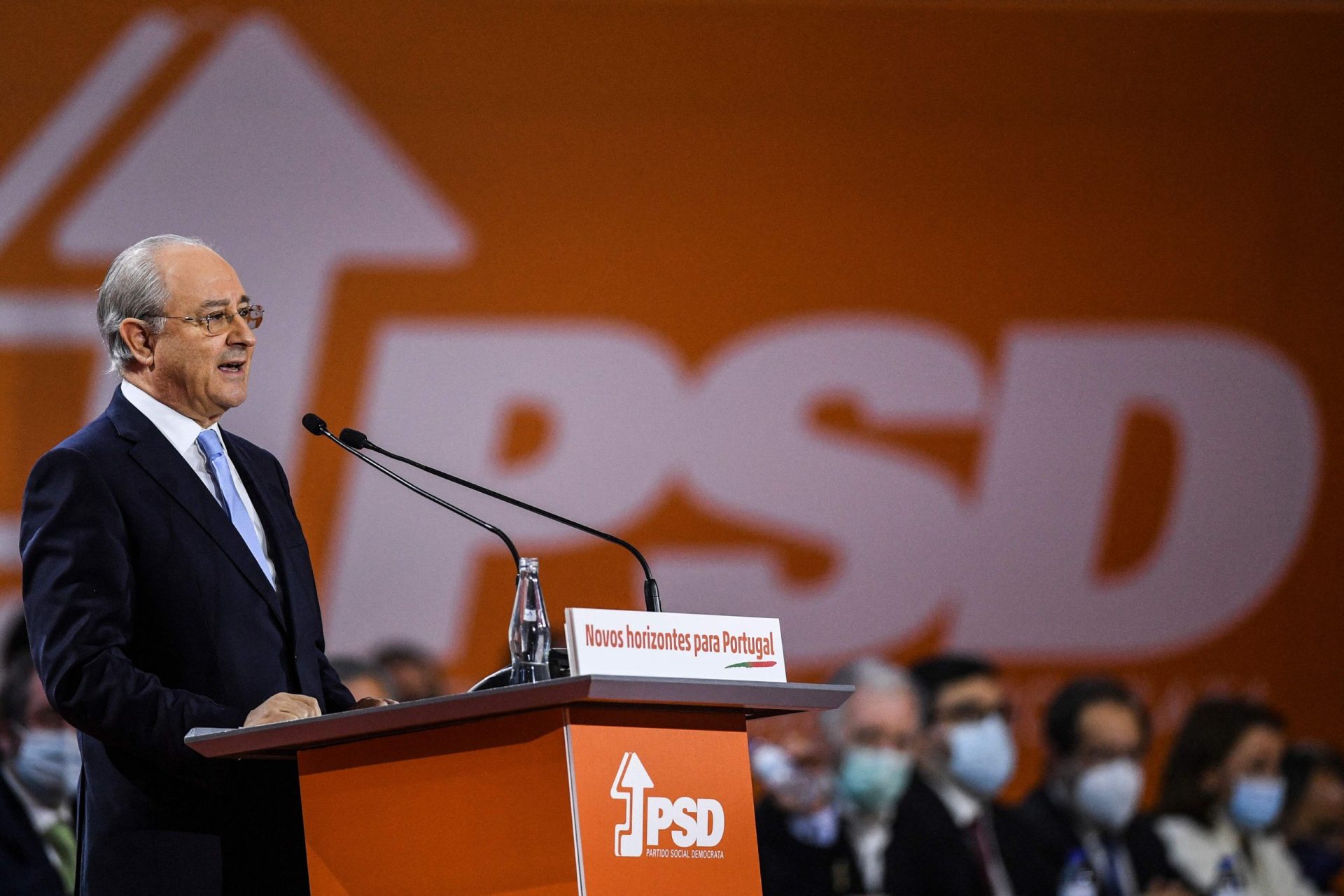 PSD precisa de &#8220;tranquilidade&#8221; e &#8220;serenidade&#8221; até às próximas eleições diretas, diz Rui Rio