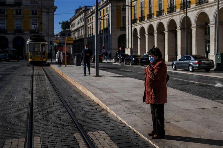 Há mais de 642 mil casos de covid-19 ativos em Portugal. Norte e LVT com a maior parte dos óbitos