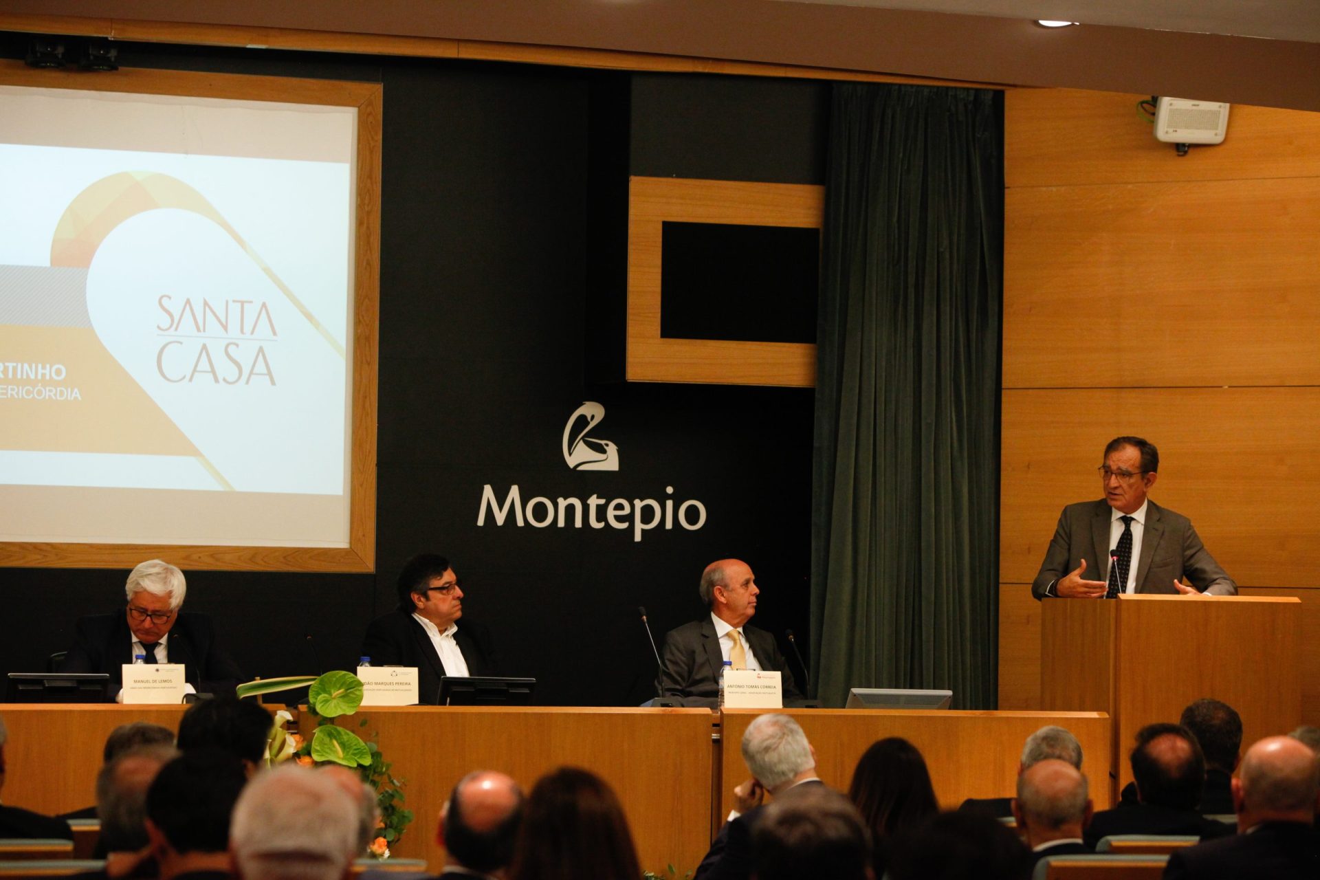 Banco Montepio passa de prejuízos a lucros de 6,6 milhões em 2021