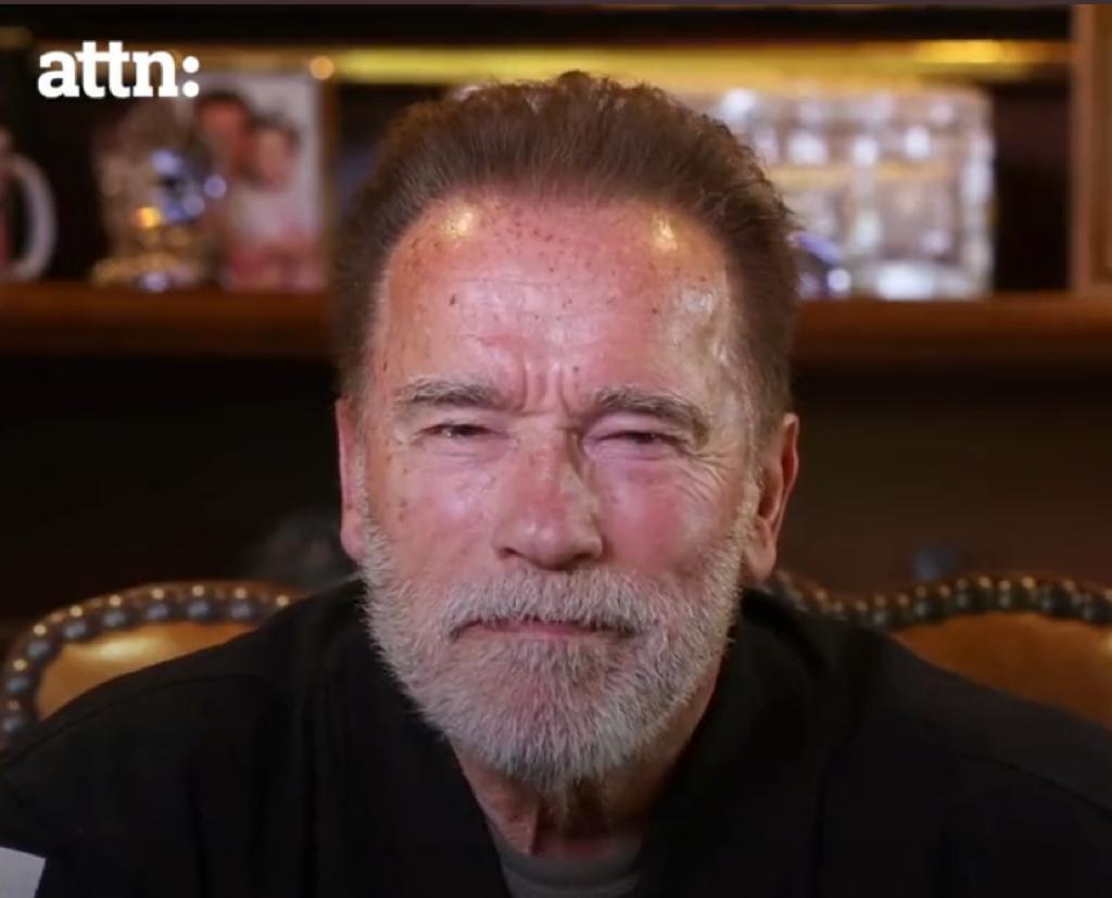Arnold Schwarzenegger envia mensagem a Vladimir Putin