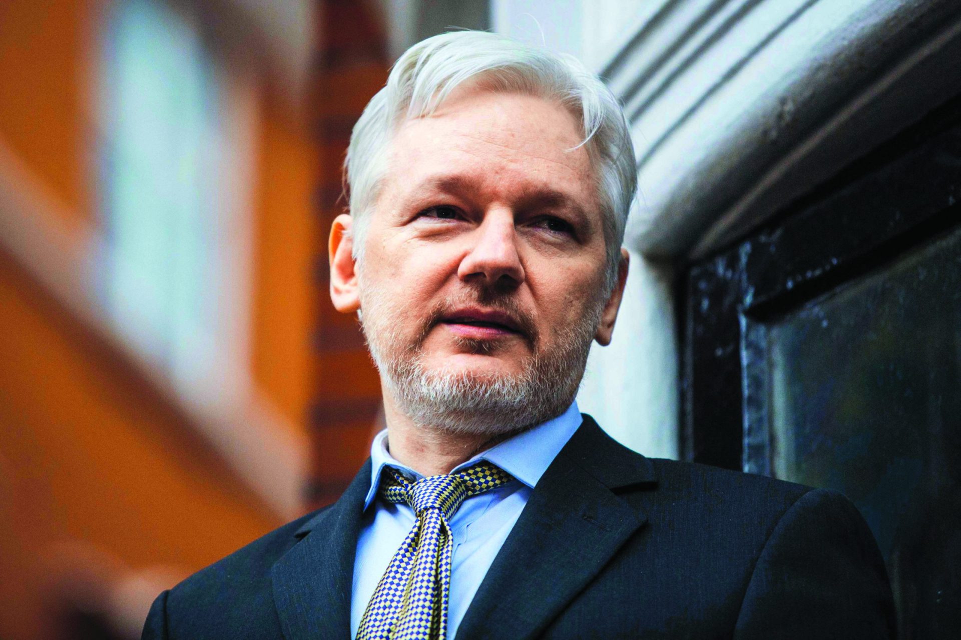 Julian Assange e um casamento &#8216;atrás de grades&#8217;