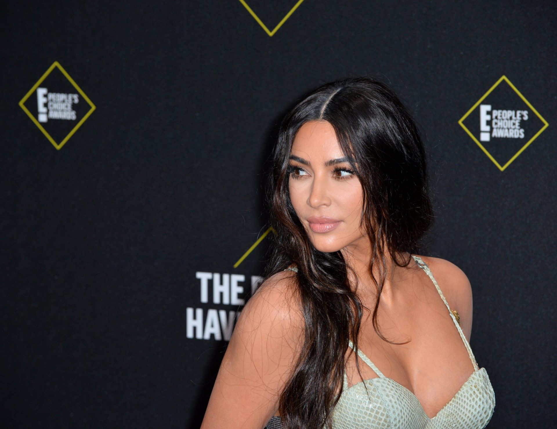 Kim Kardashian está de novo legalmente solteira