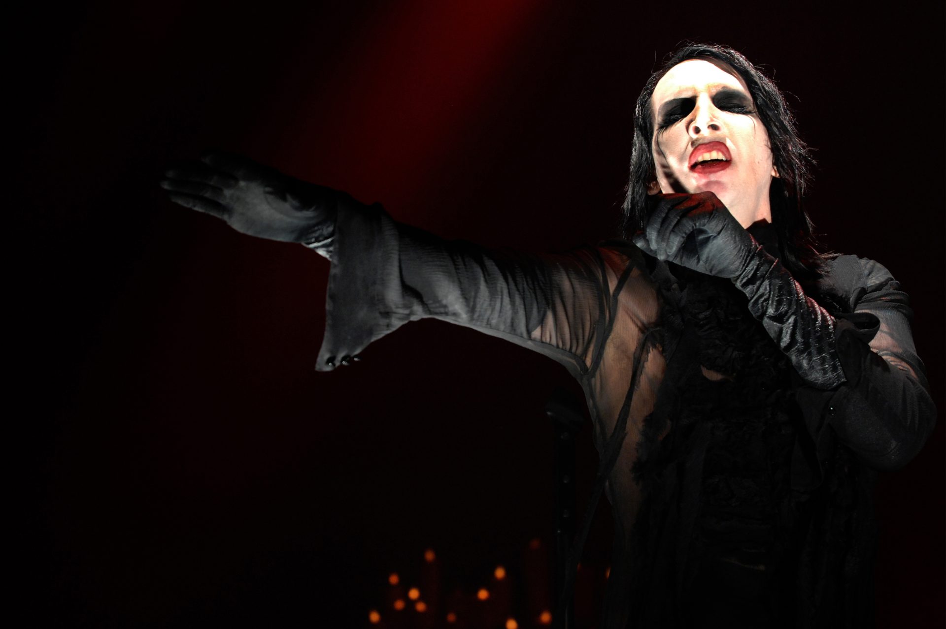 Depois de ter um aborto, Evan Rachel Wood foi obrigada a cozinhar para Marilyn Manson