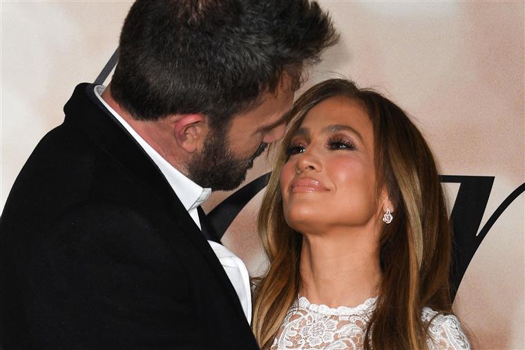 Jennifer Lopez exige sexo quatro vezes por semana a Ben Affleck em acordo pré-nupcial