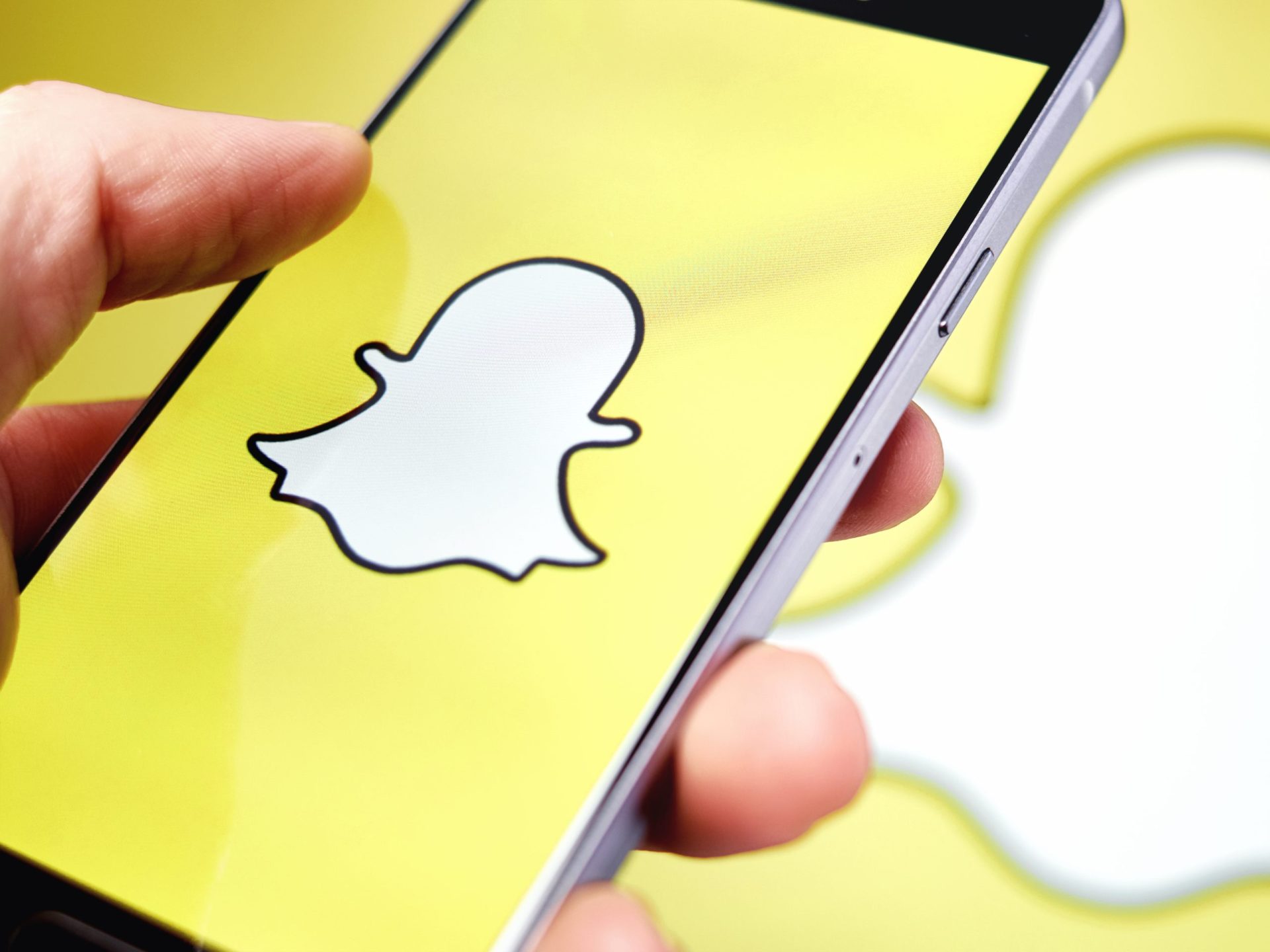 Governo francês alia-se ao Snapchat para captar voto dos mais jovens