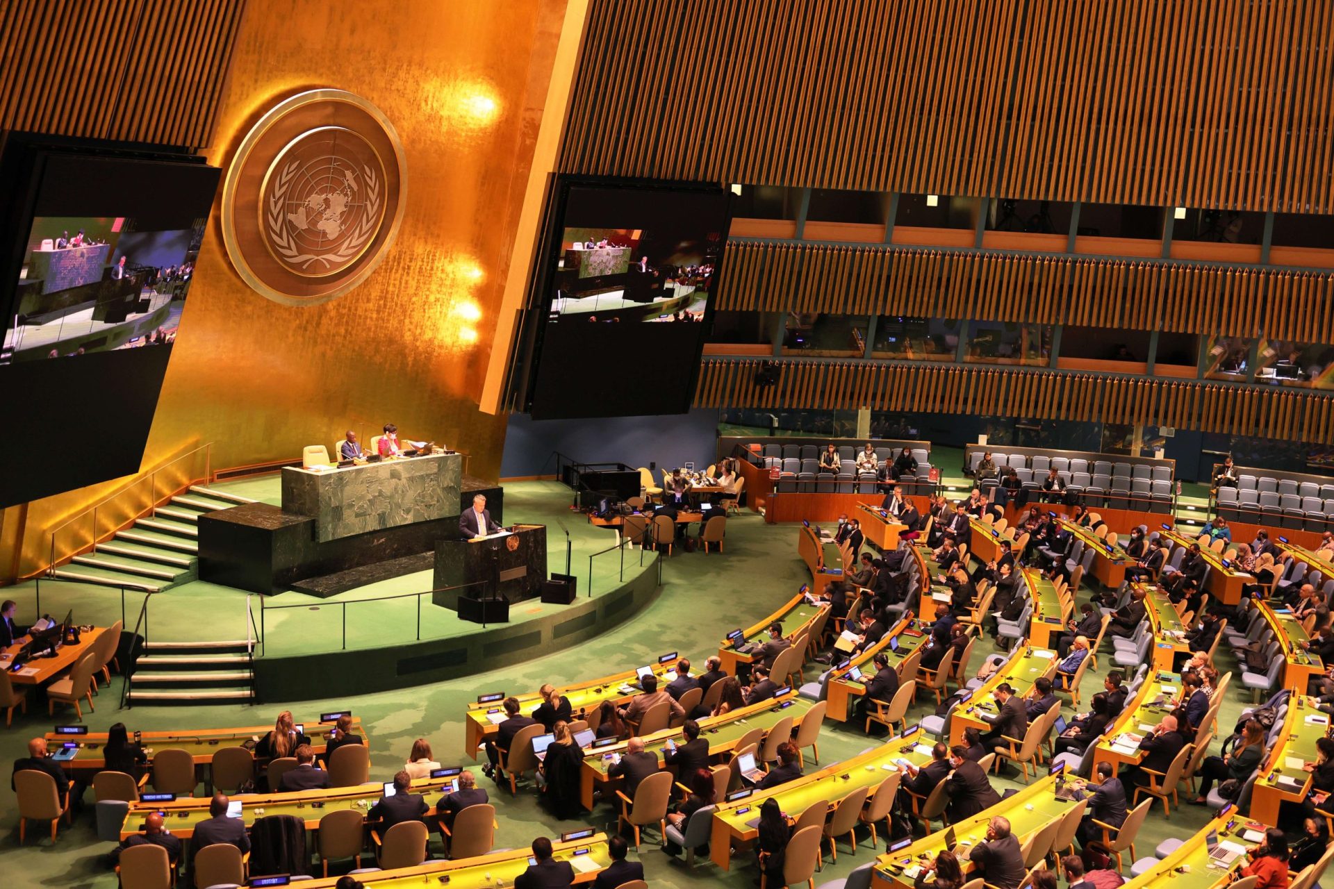 Rússia suspensa do Conselho de Direitos Humanos da ONU