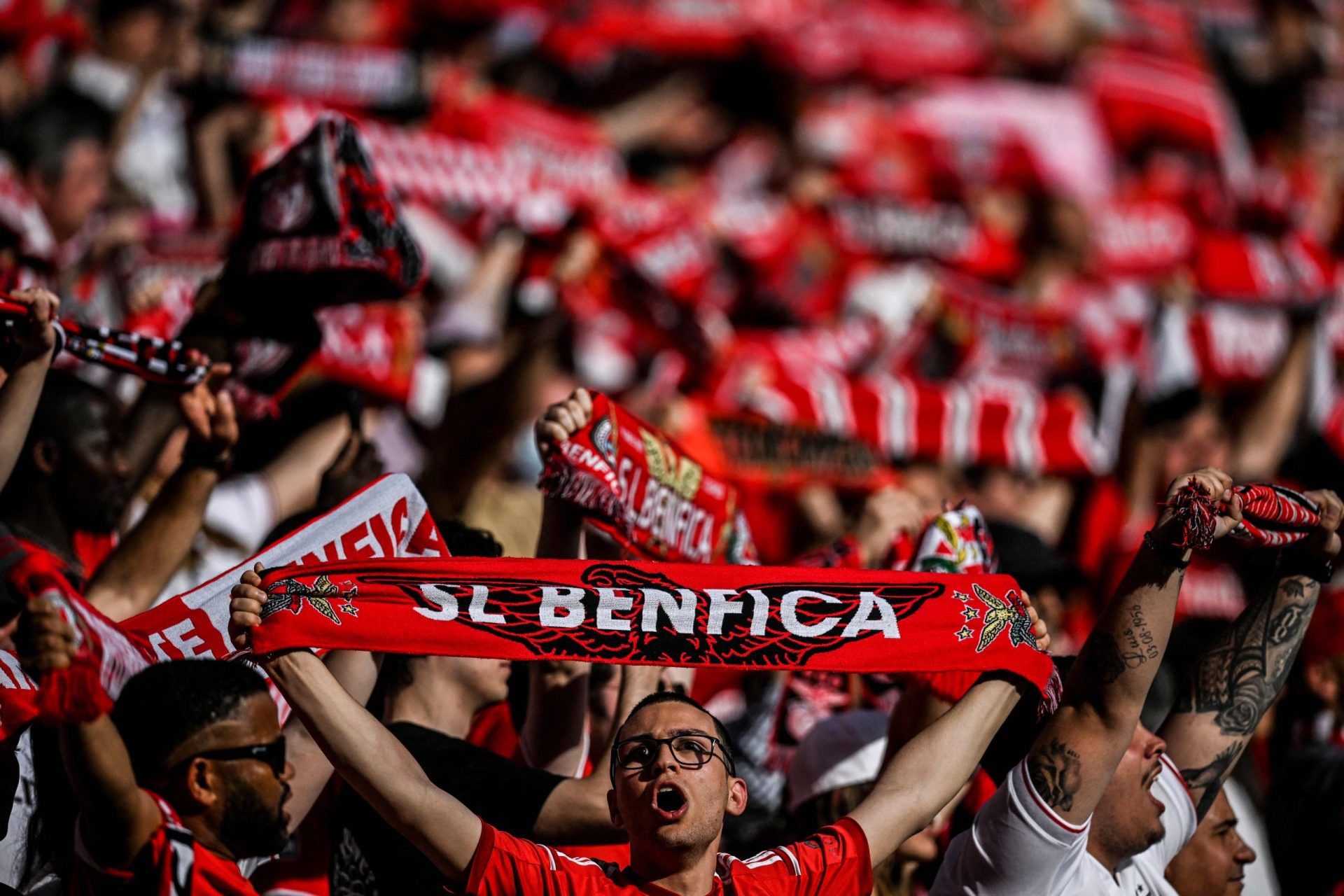 Benfica termina temporada com uma vitória frente ao Paços de Ferreira e com golos &#8216;made in Seixal&#8217;