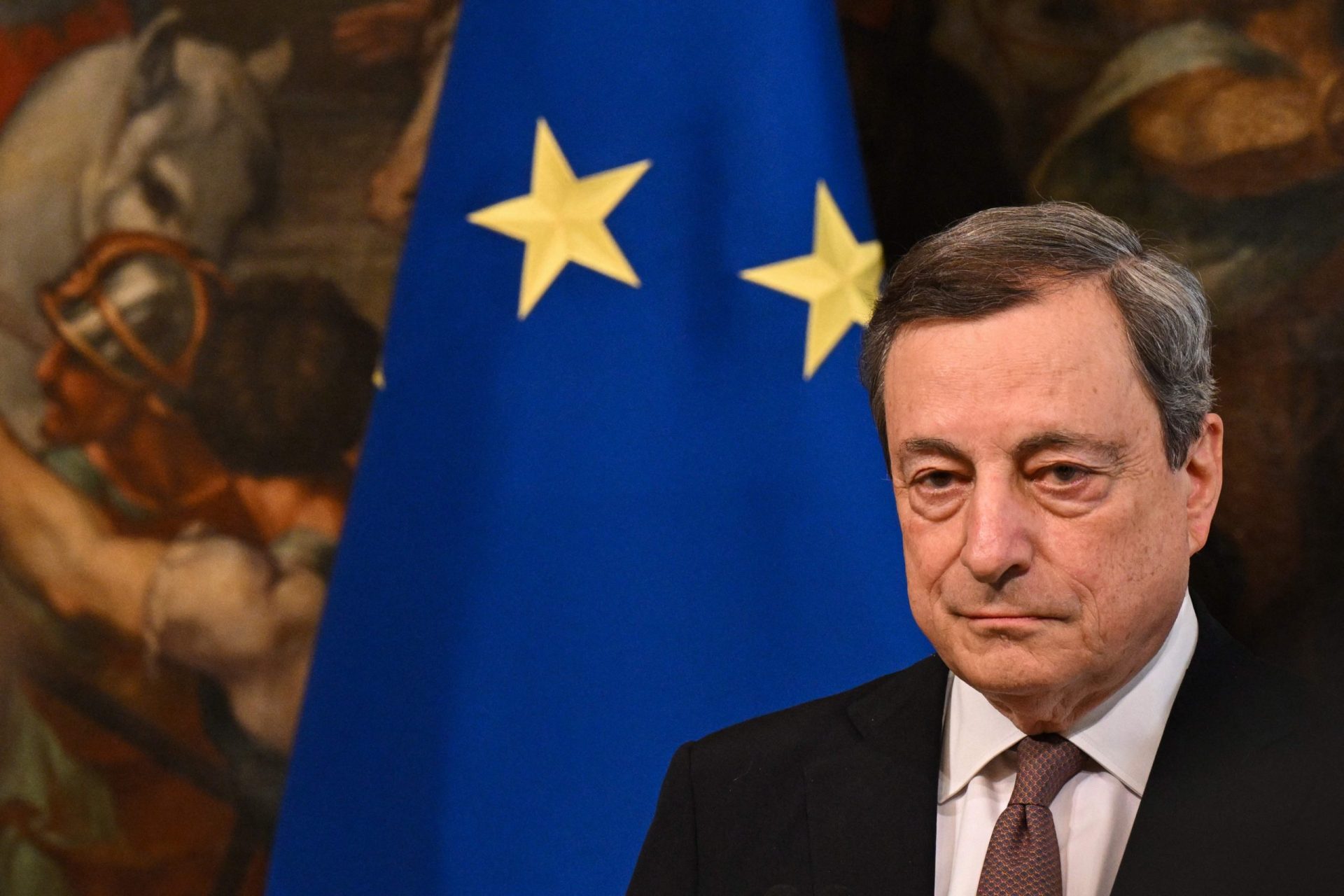Mario Draghi vai à Turquia para discutir invasão na Ucrânia e NATO