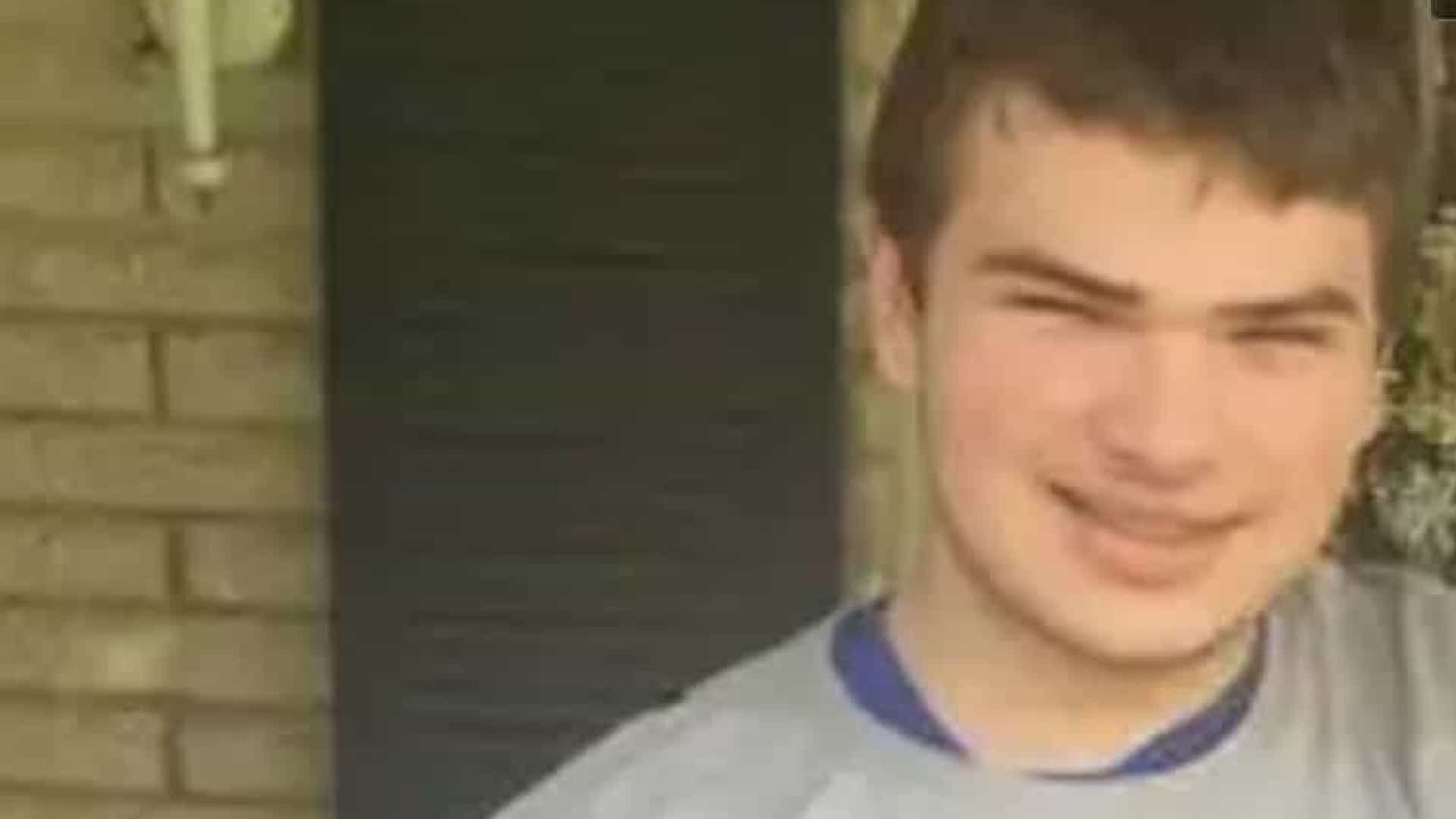 Jovem de 18 anos que matou 10 pessoas em supermercado acusado de homicídio qualificado