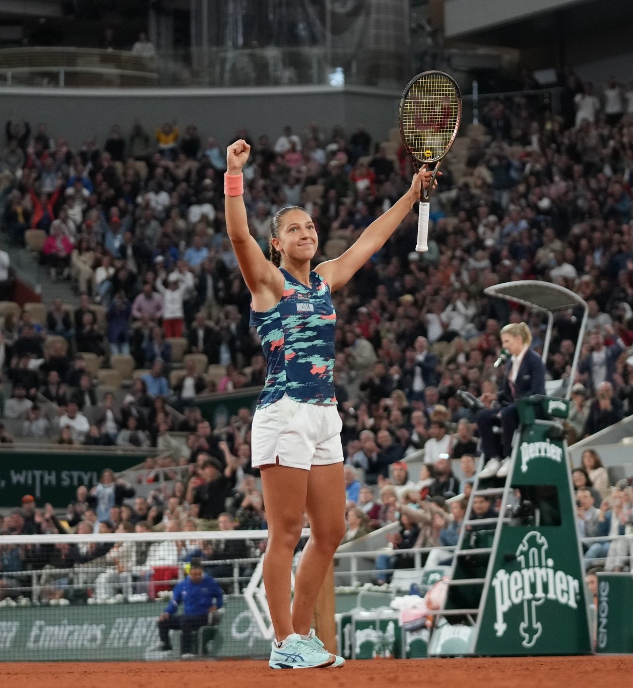 Krejcikova, campeã em título do Roland Garros, eliminada na primeira ronda por Diane Parry
