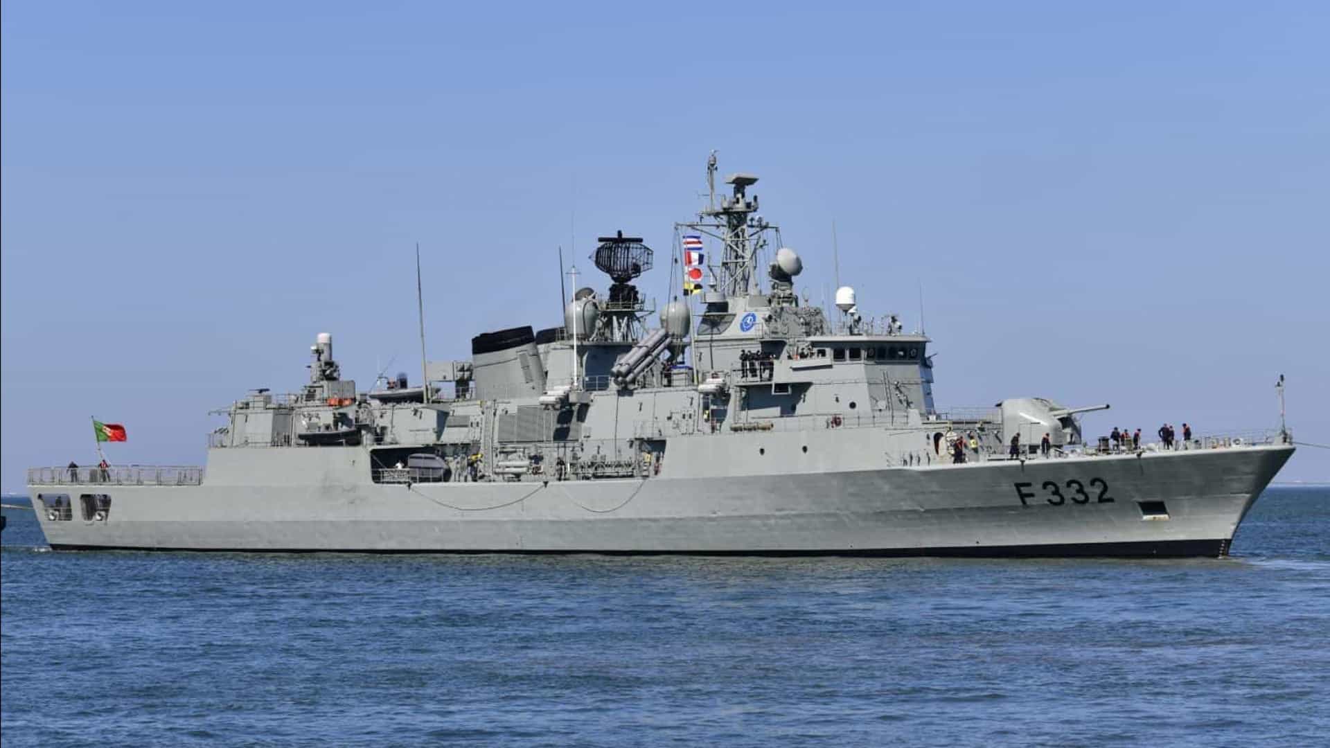 Fragata portuguesa parte esta quarta-feira para integrar forças da NATO