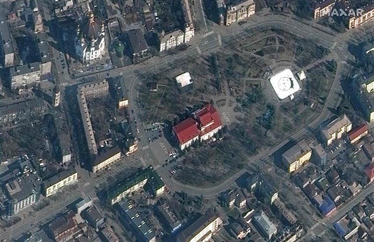 Morreram cerca de 600 civis no ataque ao teatro de Mariupol, conclui investigação