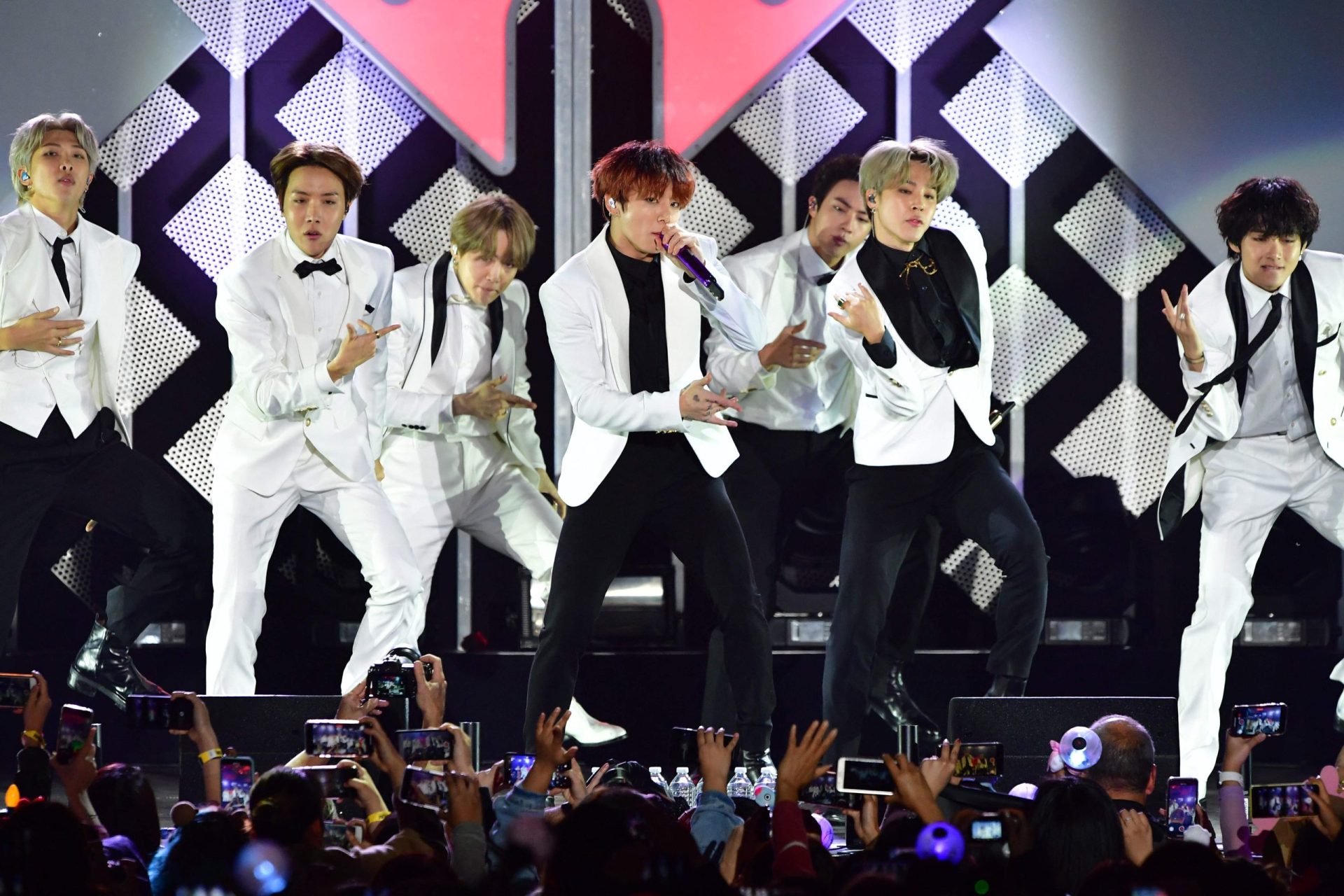 Banda BTS anuncia pausa na carreira