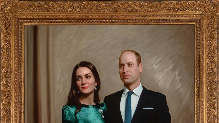 Divulgado o primeiro retrato oficial dos duques de Cambridge