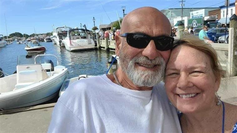Casal dos EUA desaparecido durante viagem de veleiro aos Açores encontrado ileso
