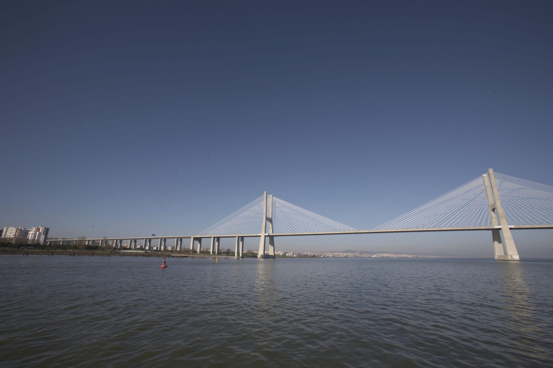 Ponte Vasco da Gama cortada na noite de terça para quarta-feira