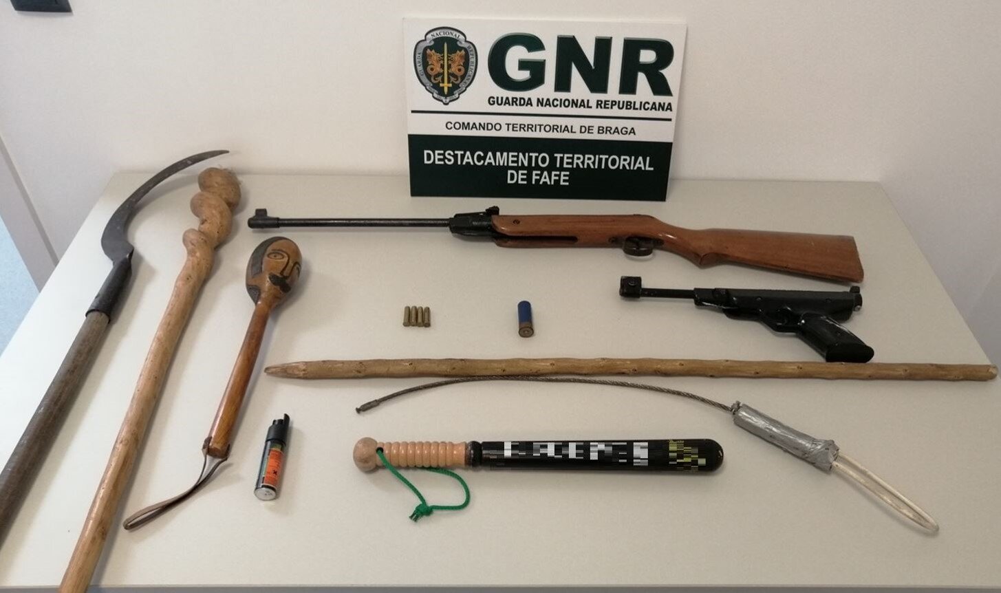 GNR apreende nove armas a homem suspeito de aterrorizar companheira