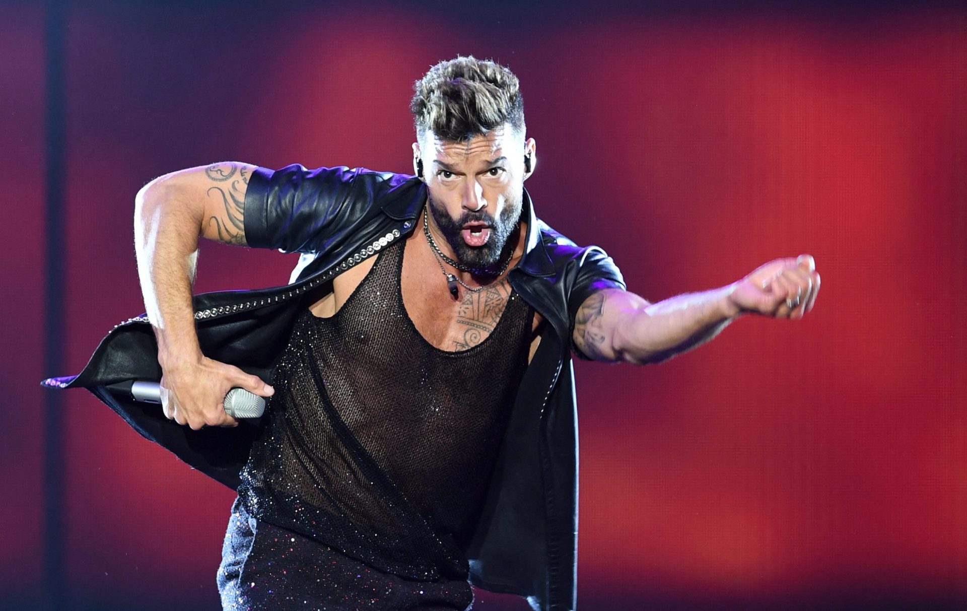 Sobrinho de Ricky Martin acusa o tio de incesto e violência doméstica